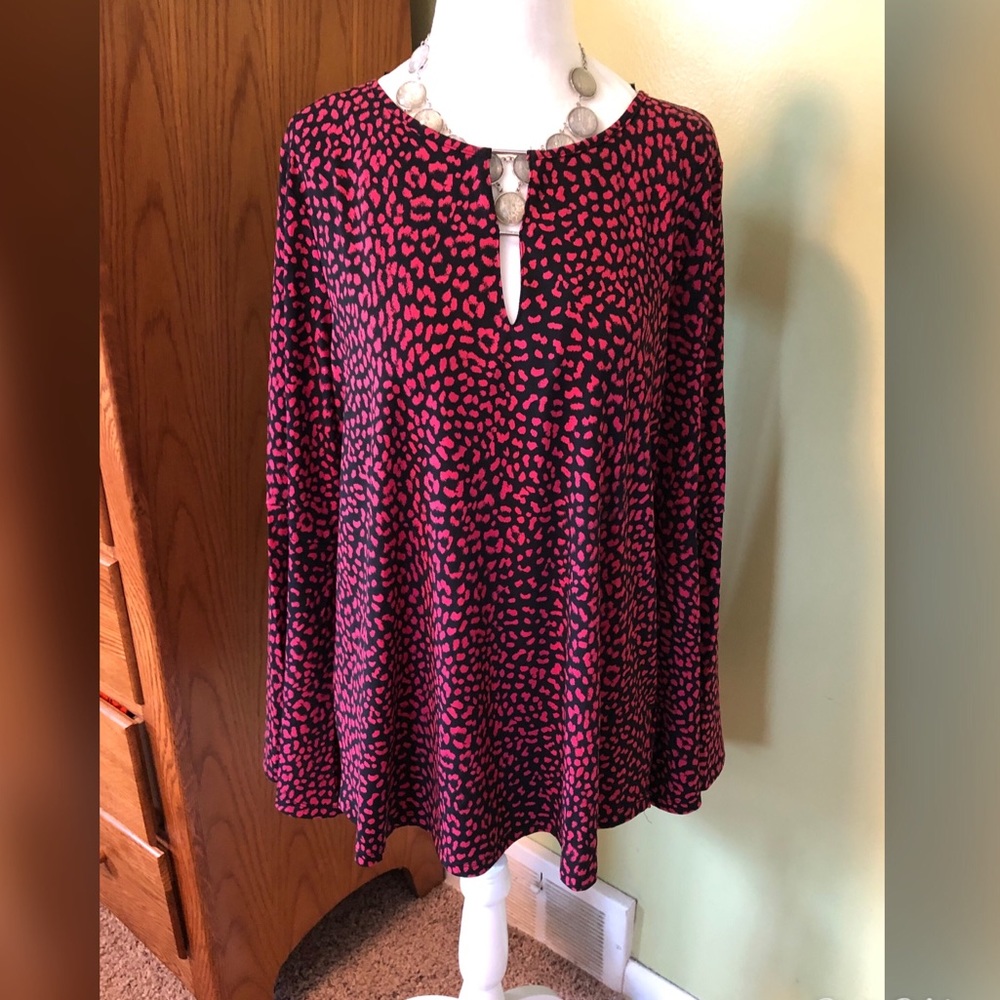 Michael Kors Black & Raspberry Long sleeve Top.